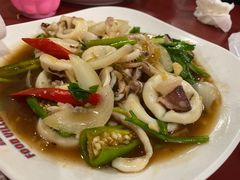-班赞海鲜市场胖阿姨加工点