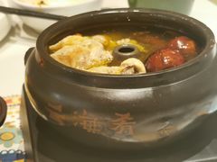 汽锅鸡-云海肴·汽锅鸡·云南菜(天山百盛优客店)