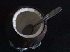 -志龙皇冠吃货椰子铺