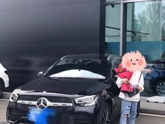 -成都中升之星奔驰4S店