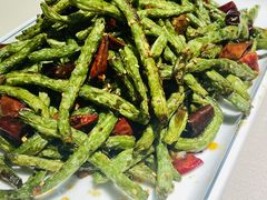 -老码头黑皮肘子锅包肉(赣水路店)