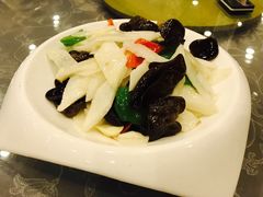 黑木耳炒山药-北大荒淡水鱼馆(秀水广场店)