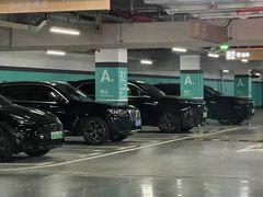 -铂斯登行政公寓(深圳北站汇隆中心店)