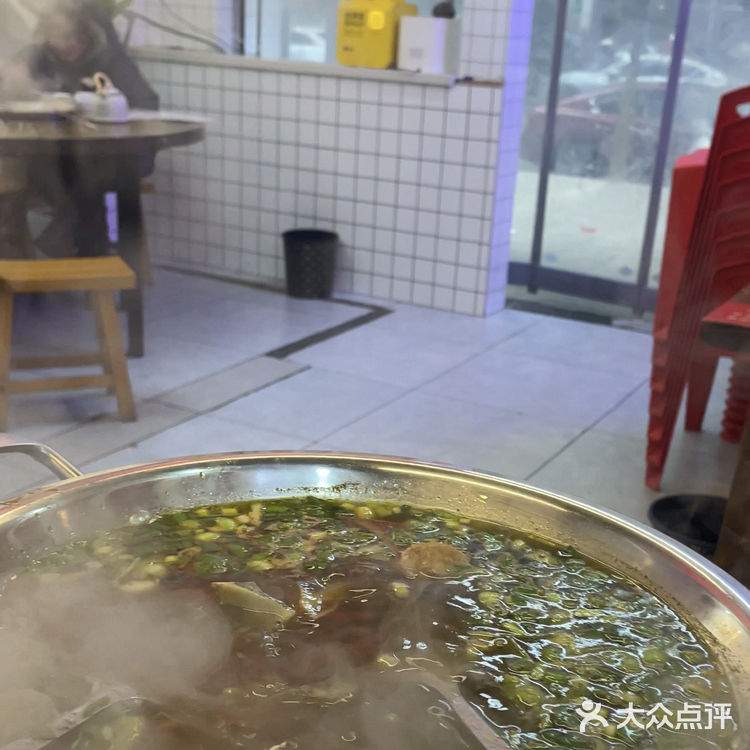 大口吃肉！大口吃蒜！
