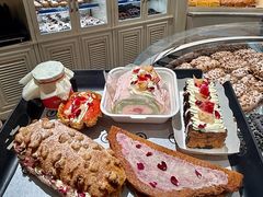 -HOT CRUSH趁热集合·现烤面包(上海环球港店)