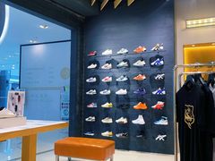 -Onitsuka Tiger(港汇恒隆广场店)