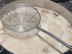 -尚尚仙·酸汤猪手·猪肚鸡火锅(华联万柳购物中心店)