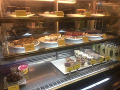 -莓园冰淇淋店
