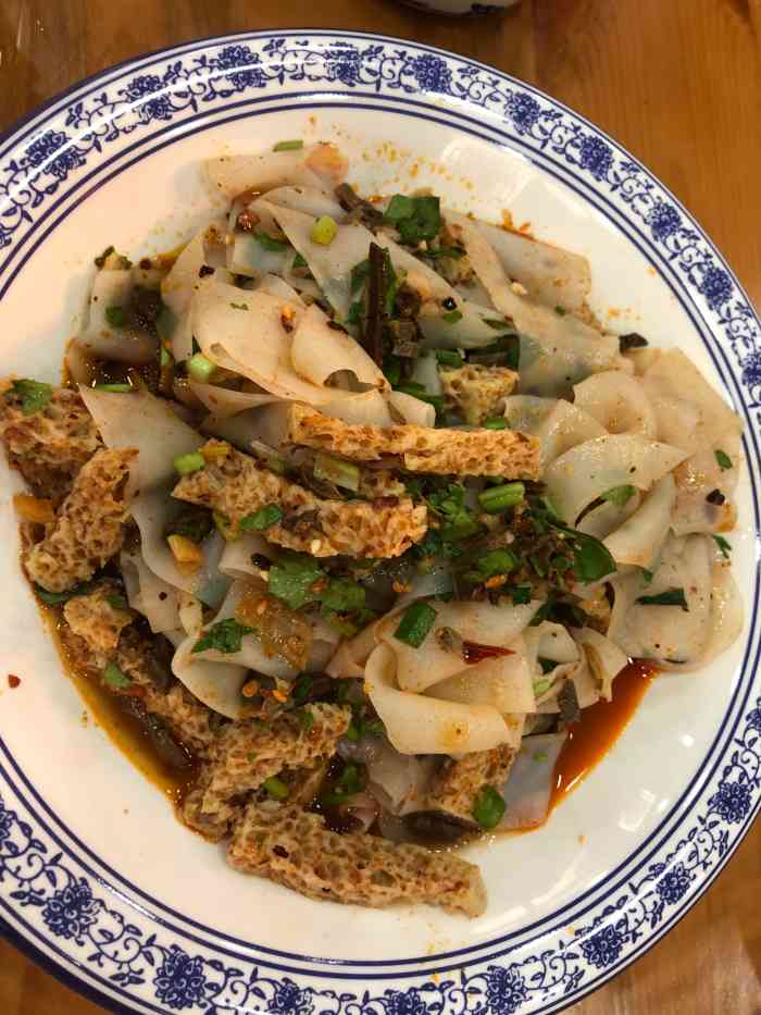 福陵面霸-"「羊肉烩揪面」嘱咐不辣少盐,味道还不错,.
