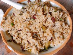 脆哨炒饭-王万妈卤猪脚(青岩交通路)