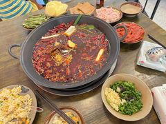 -黄潇洒老火锅(九眼桥宏济巷店)