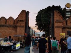 -周日夜市
