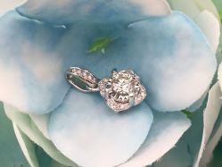 -威德钻石-克拉钻大本营(南京东路店)