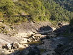 -燕子河大峡谷天坑仙境