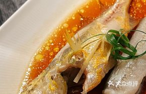 Hairtail Fish with Tofu Fish