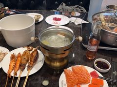 -川骄海鲜自助(王府井奥莱UP TOWN店原世界之花店)