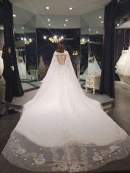 -艾米丽婚纱礼服