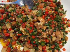 -川流不息·地道川菜·小龙虾(松东路店)