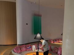 -涨巢·潮玩水疗局