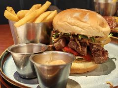 炙烤熟成肉眼牛排汉堡-bluefrog蓝蛙(悠唐购物中心店)