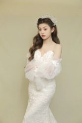 -Lady  Jane高端婚纱礼服馆