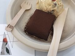 -HUGS coffee(东区店)