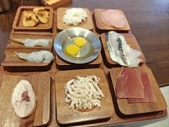 -银米·云南传统过桥米线(双廊黑金冠店)