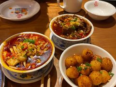 -炉小二铜锅牛蛙•川湘菜(三里屯店)