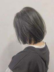 -十六番发型师事务所