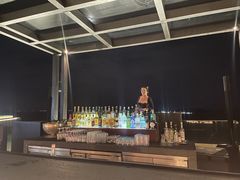 -瑰丽酒店·海吧·天际下午茶·现场DJ·天台酒吧