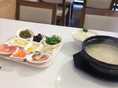 -在蒙自过桥米线