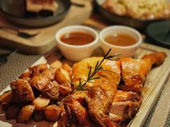 -Common Table · Brunch & Coffee