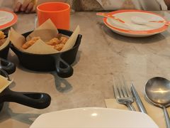 -必胜客(尹山湖歌林公园店)