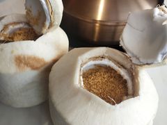 -喃喃椰·糟粕醋·椰子鸡火锅(七堡花园店)