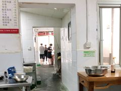 大堂-矮子粉店1985·长沙米粉(湘春路店)