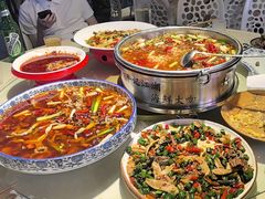 -牟记江湖特色重庆菜鱼蛋青蛙黄鳝海参(巴南区鱼洞鲁能店)