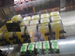 鲜榴莲雪媚娘-鲍师傅糕点(春熙路店)