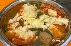 Signature Sour Beef Rice Noodles