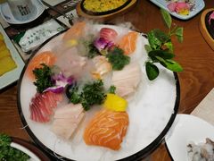 -青瓦餐厅·生鱼片·韩园烤肉(西塔店)