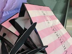 -Victoria's Secret(杭州湖滨银泰in77店)
