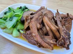 冬菇焖掌翼-正東记港味烧腊餐室(天鹅湖银泰城店)
