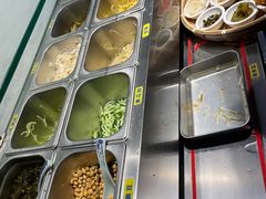 -包整·丝娃娃(一览甲秀楼风景店)