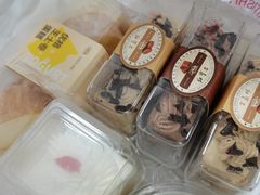 -红宝石·鲜奶小方·海派西点房(金杨店)