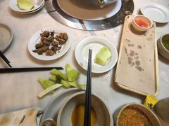 -左庭右院鲜牛肉火锅(浦江欢乐颂店)