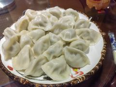 -东来菜馆•手抓海鲜家常菜•海鲜锅贴(鸽子窝店)