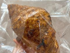 焦糖牛角酥-PAPER STONE BAKERY(天汇广场店)