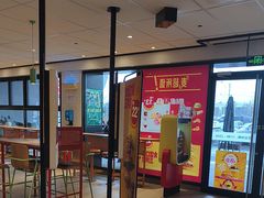 -麦当劳(南汇车市店)