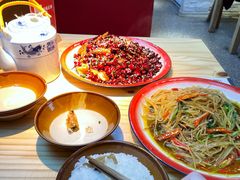 -思博半步颠小酒馆(梦时代店)