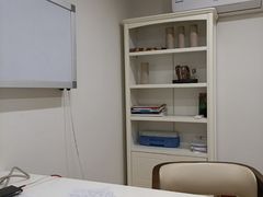 -沁园春李芳中医诊所(百瑞景店)