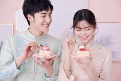 -雪中彩影婚纱摄影·微光艺术中心